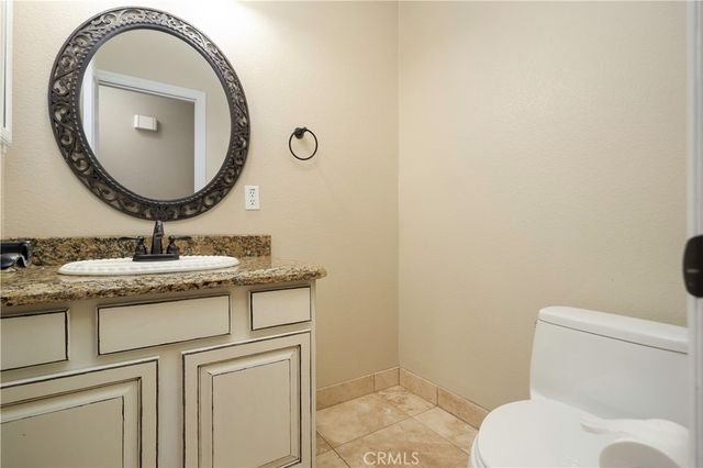 42561 25th W, Lancaster, CA 93536