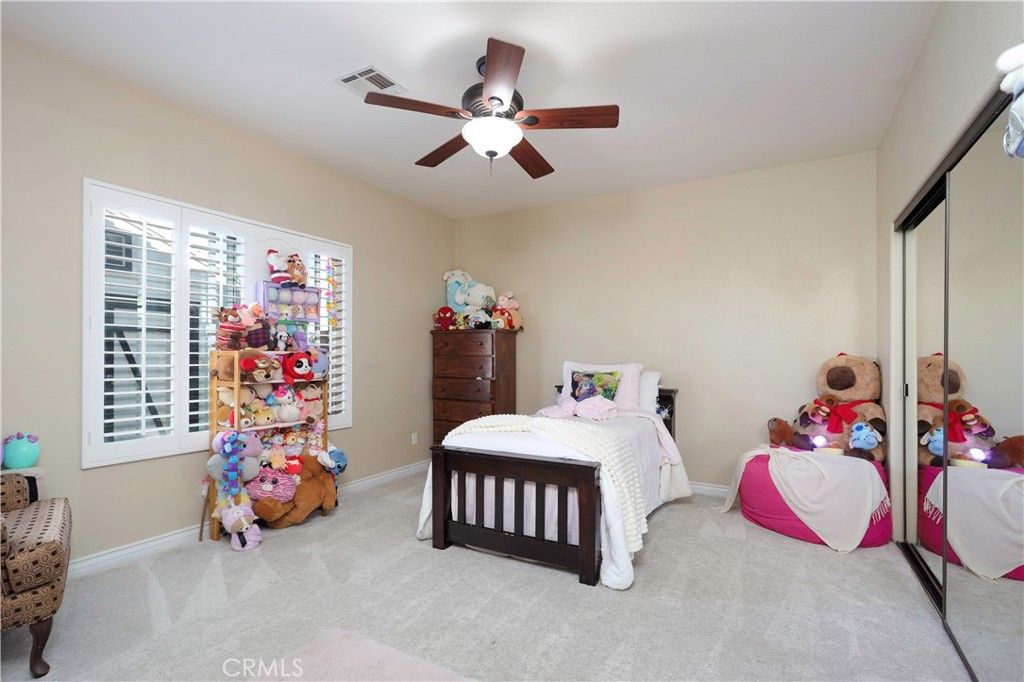 Image 23 of property listing at 42561 25th W, Lancaster, CA 93536