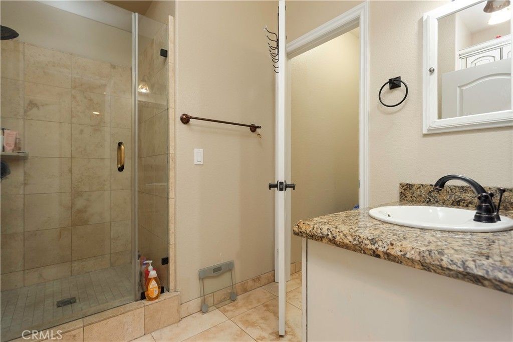 Image 29 of property listing at 42561 25th W, Lancaster, CA 93536