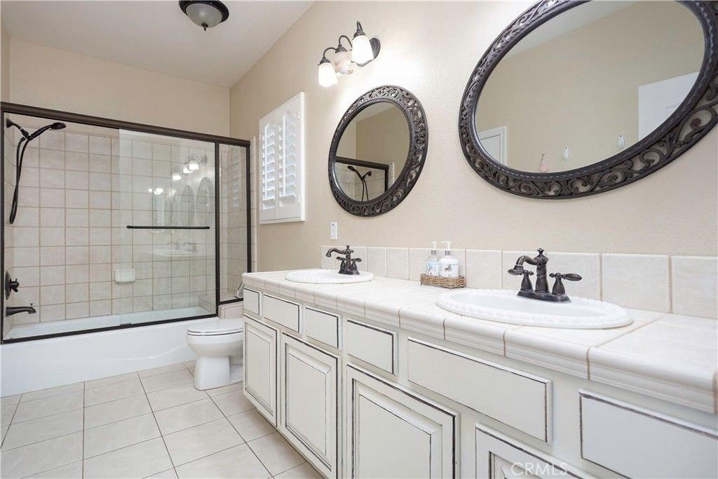 Image 30 of property listing at 42561 25th W, Lancaster, CA 93536