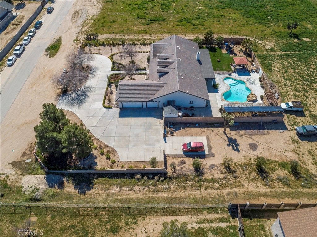 Image 41 of property listing at 42561 25th W, Lancaster, CA 93536