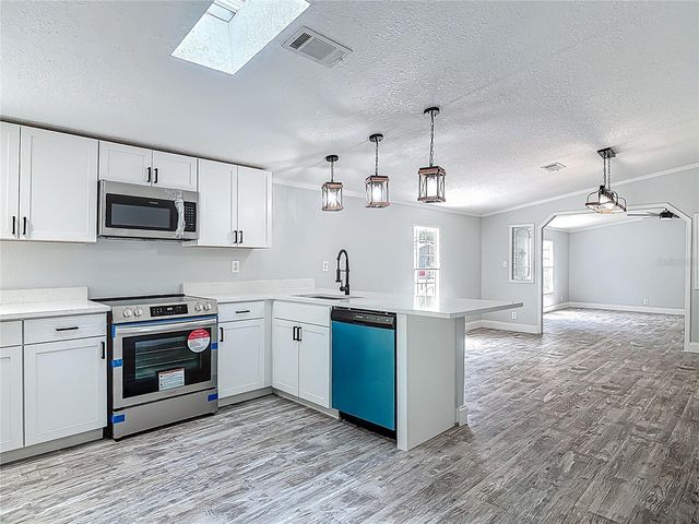 1907 MADRE STREET, New Smyrna Beach, FL 32168
