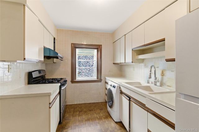 56-20 217th Street, Bayside, NY 11364