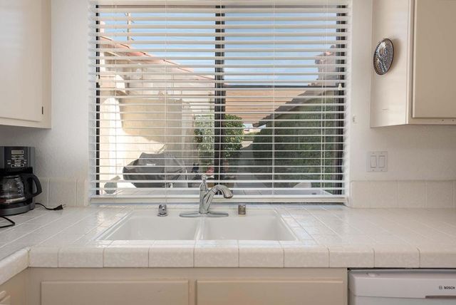 279 San Remo Street, Palm Desert, CA 92260