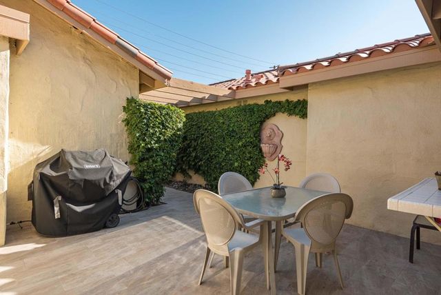 279 San Remo Street, Palm Desert, CA 92260