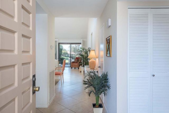 279 San Remo Street, Palm Desert, CA 92260