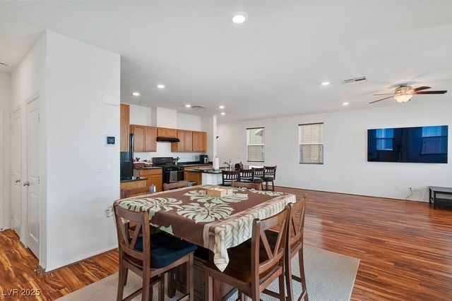 7104 Flathead River Avenue, Las Vegas, NV 89179