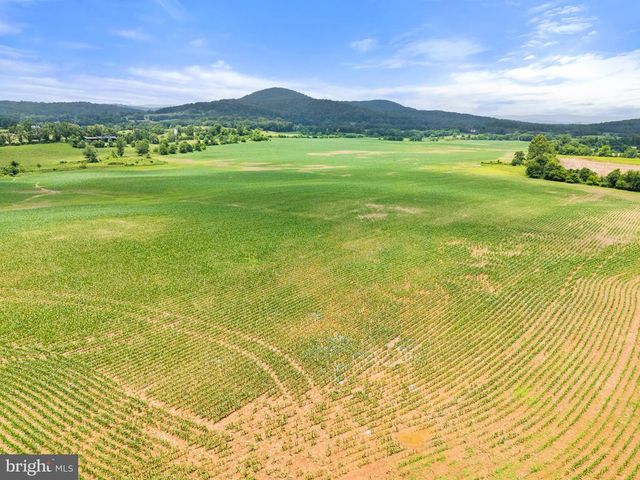 10674 ADA RD, Marshall, VA 20115