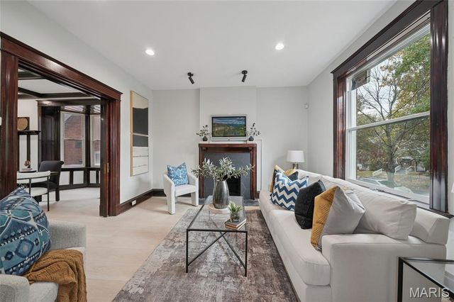 4063 Wyoming Street, St Louis, MO 63116