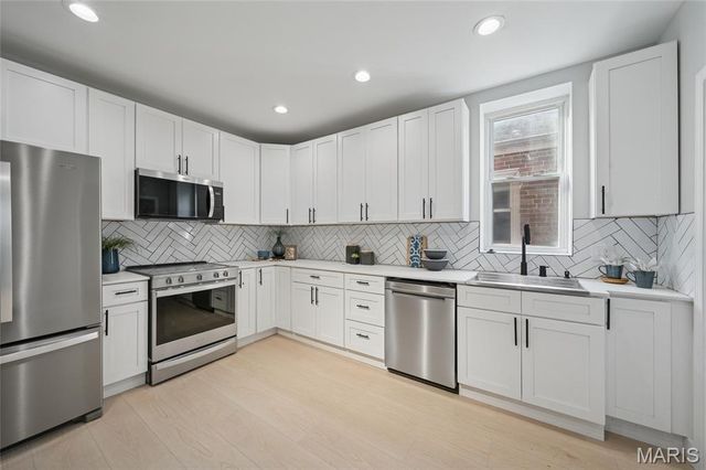 4063 Wyoming Street, St Louis, MO 63116