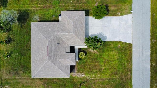 1726 NE 17th TER, Cape Coral, FL 33909