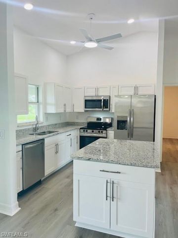 1726 NE 17th TER, Cape Coral, FL 33909