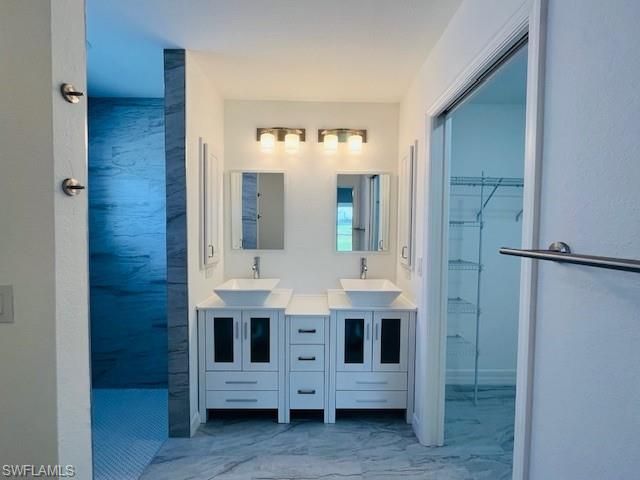 1726 NE 17th TER, Cape Coral, FL 33909