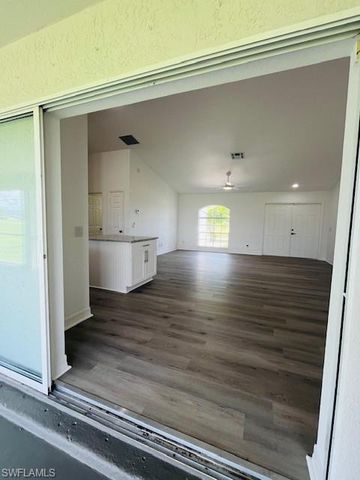 1726 NE 17th TER, Cape Coral, FL 33909