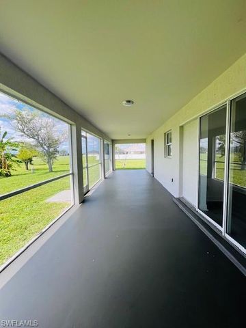 1726 NE 17th TER, Cape Coral, FL 33909