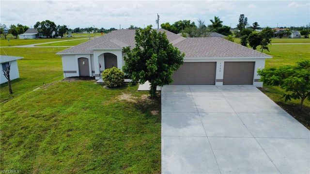 1726 NE 17th TER, Cape Coral, FL 33909