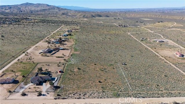 9588 Milpas, Apple Valley, CA 92308