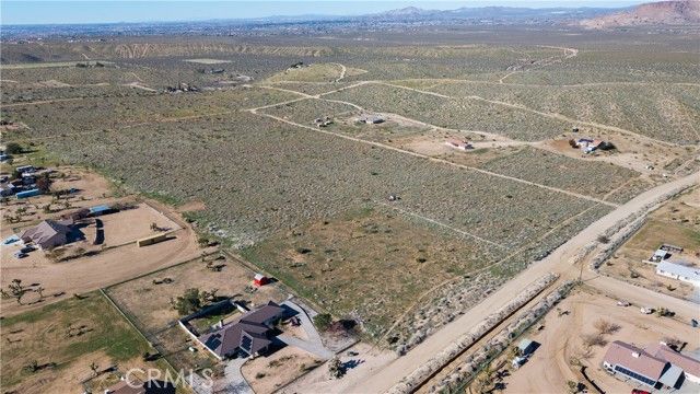 9588 Milpas, Apple Valley, CA 92308