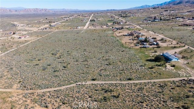 9588 Milpas, Apple Valley, CA 92308