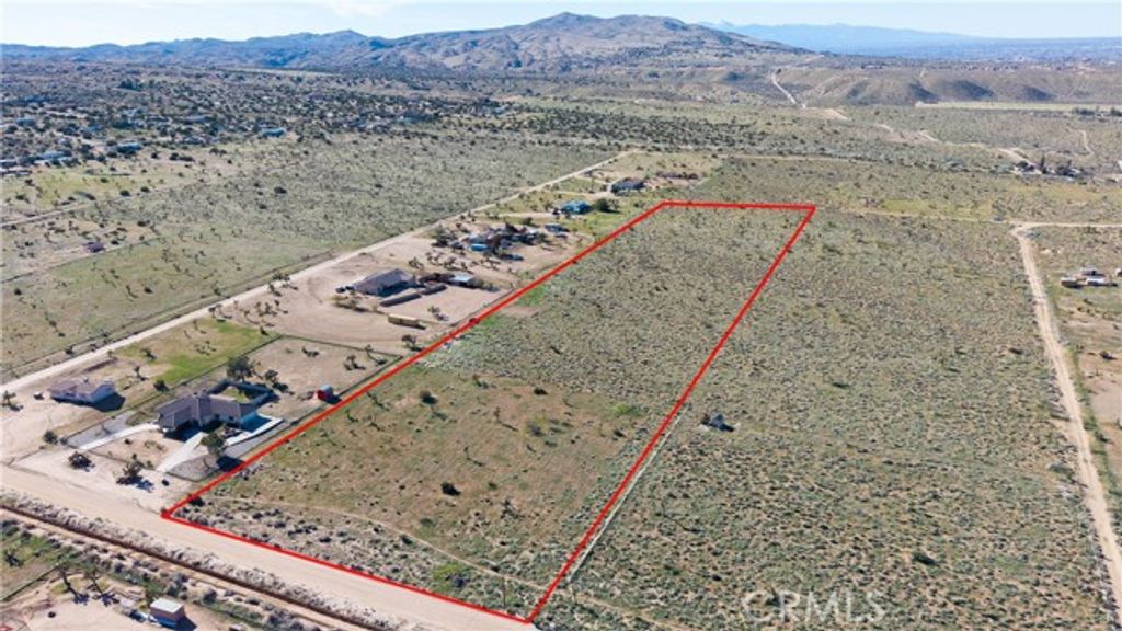 9588 Milpas, Apple Valley, CA 92308