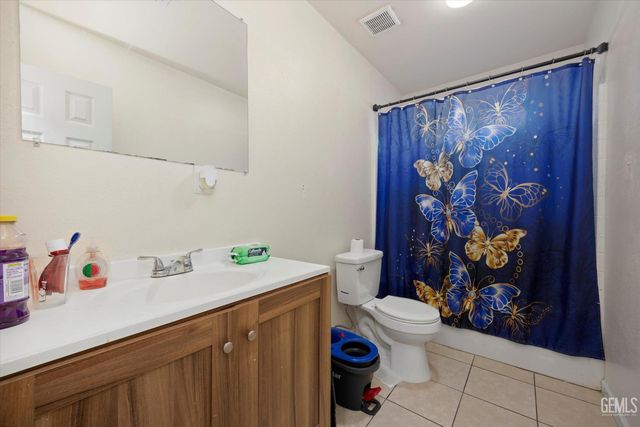 1716 Filson Street, Bakersfield, CA 93307