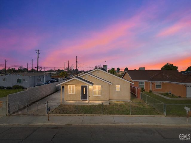 1716 Filson Street, Bakersfield, CA 93307