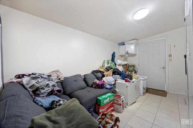 1716 Filson Street, Bakersfield, CA 93307