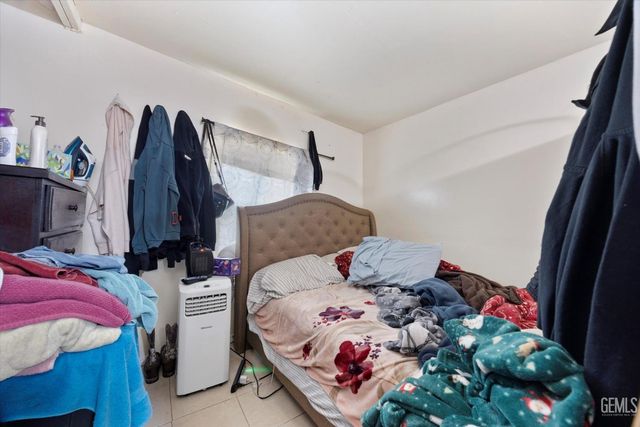 1716 Filson Street, Bakersfield, CA 93307