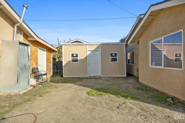 1716 Filson Street, Bakersfield, CA 93307