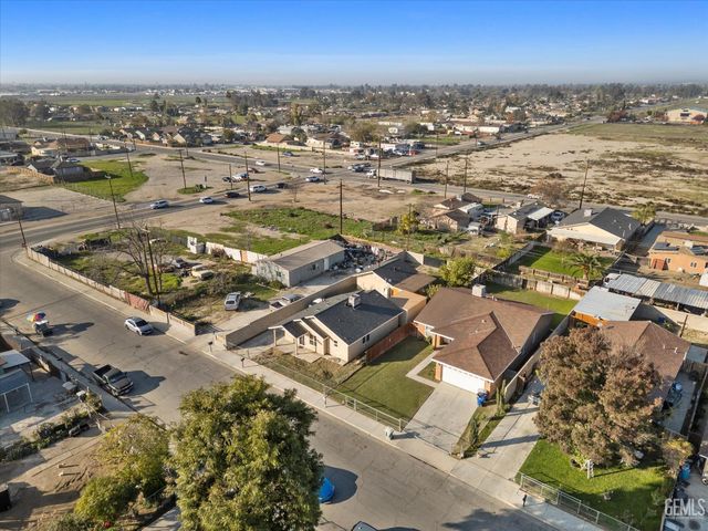 1716 Filson Street, Bakersfield, CA 93307