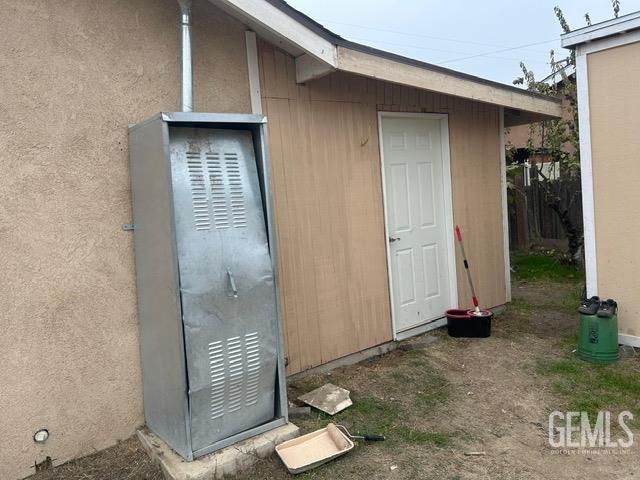 1716 Filson Street, Bakersfield, CA 93307