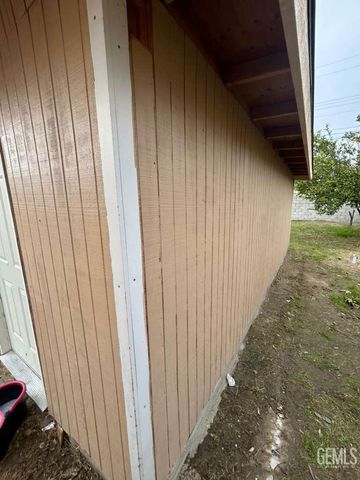 1716 Filson Street, Bakersfield, CA 93307