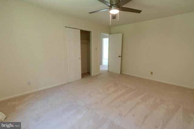 428 INGLESIDE DR, Fredericksburg, VA 22405