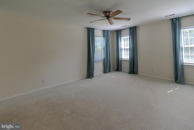 428 INGLESIDE DR, Fredericksburg, VA 22405