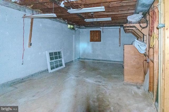 428 INGLESIDE DR, Fredericksburg, VA 22405
