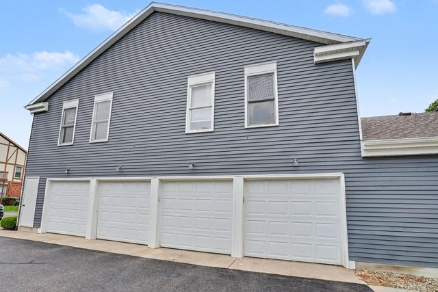 1732 Valleywood Court 2, Portage City, MI 49024