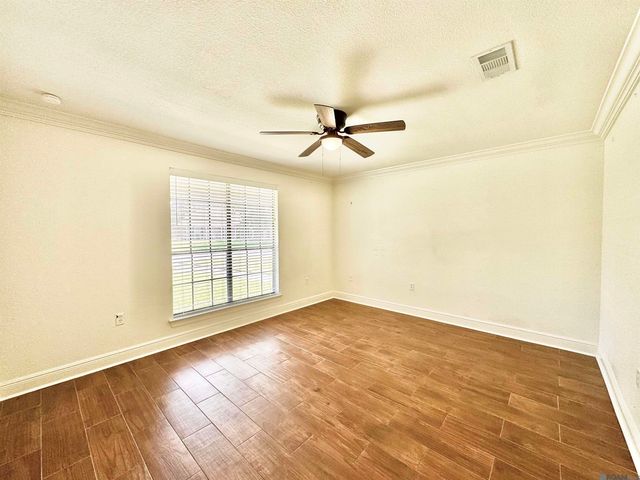 5016 Five Forks Dr, Baton Rouge, LA 70817