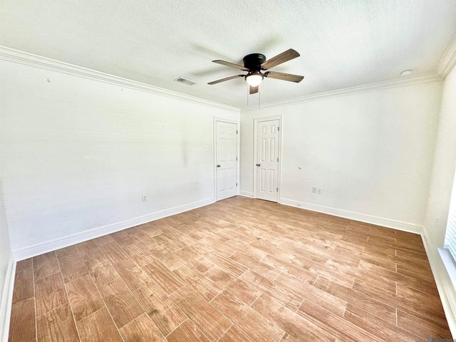 5016 Five Forks Dr, Baton Rouge, LA 70817