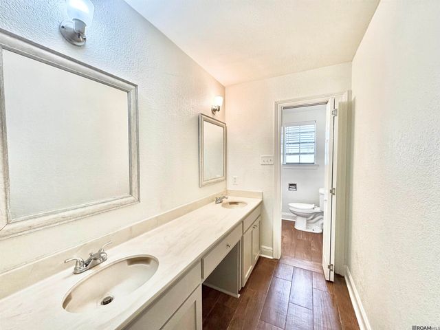 5016 Five Forks Dr, Baton Rouge, LA 70817