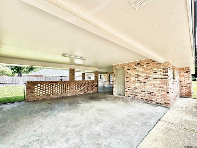5016 Five Forks Dr, Baton Rouge, LA 70817