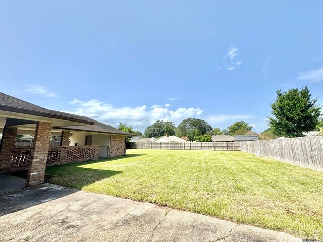 5016 Five Forks Dr, Baton Rouge, LA 70817