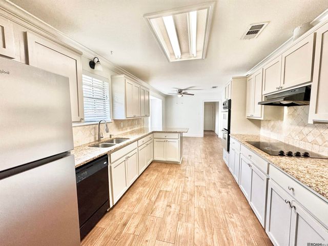 5016 Five Forks Dr, Baton Rouge, LA 70817