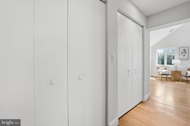 5600 16TH ST N, Arlington, VA 22205