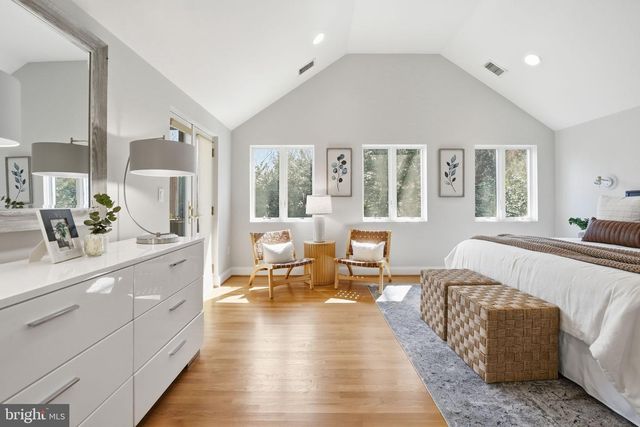 5600 16TH ST N, Arlington, VA 22205