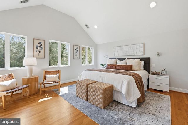 5600 16TH ST N, Arlington, VA 22205