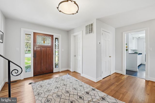 5600 16TH ST N, Arlington, VA 22205