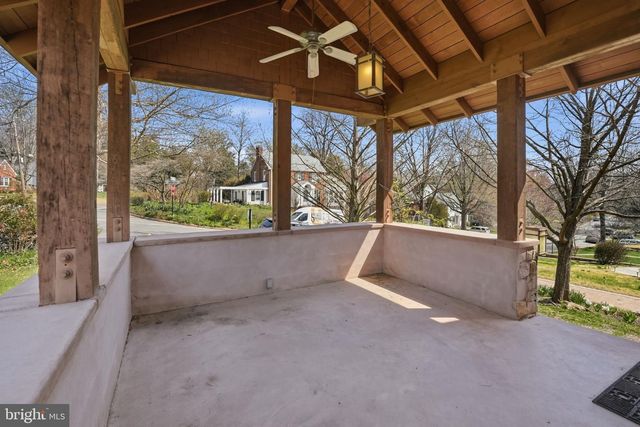 5600 16TH ST N, Arlington, VA 22205