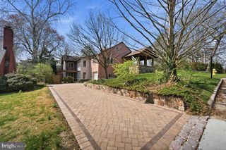 5600 16TH ST N, Arlington, VA 22205