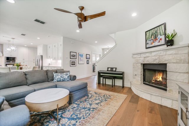 2707 La Mesa DR, Austin, TX 78704
