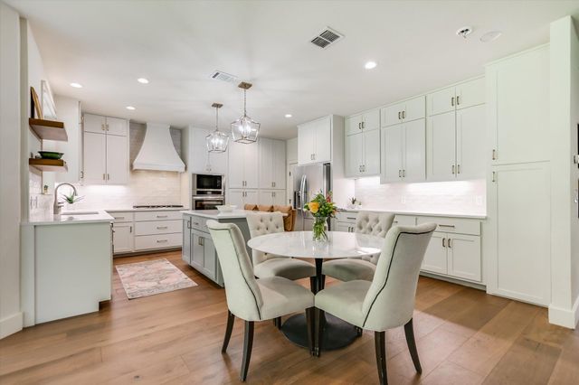2707 La Mesa DR, Austin, TX 78704
